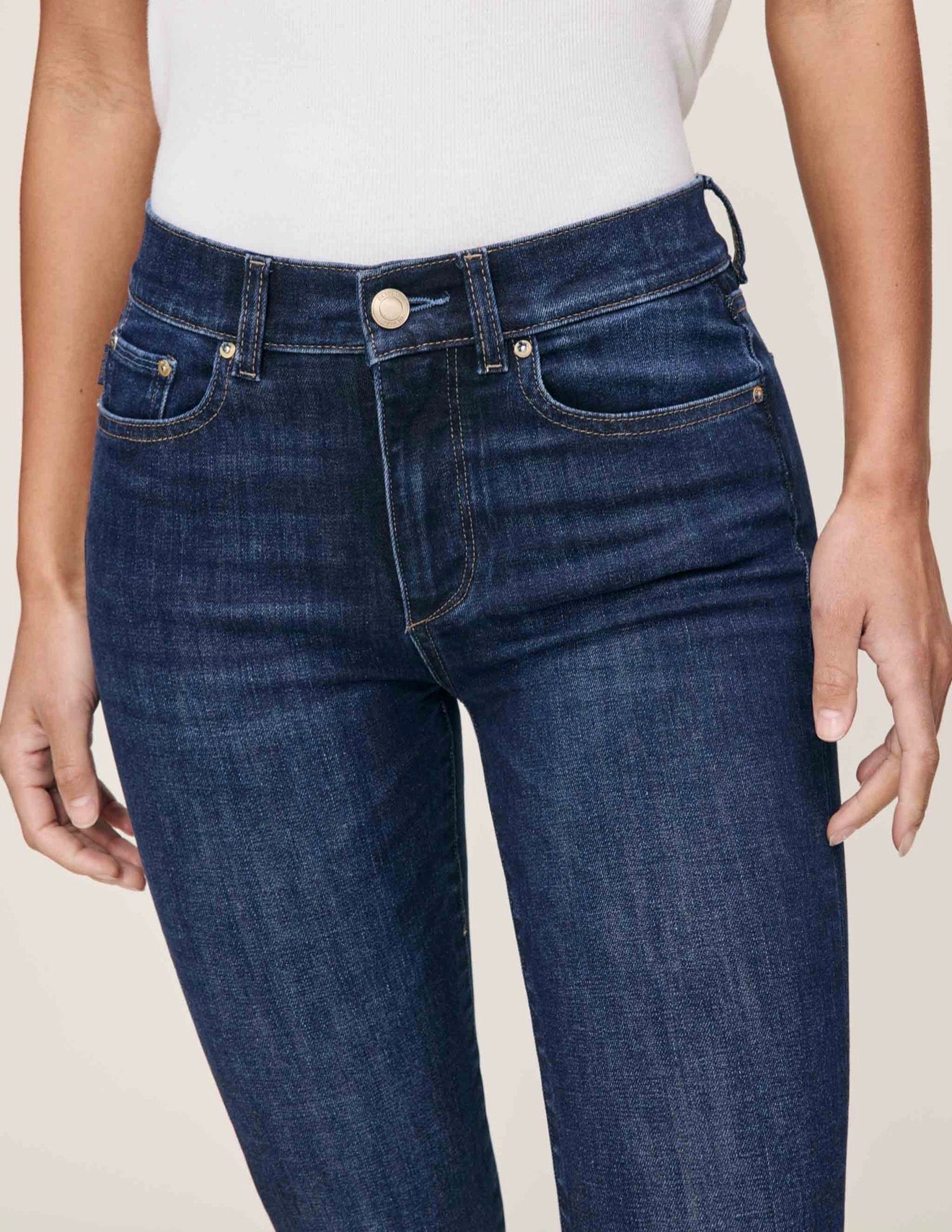 DL1961 Mara Straight Mid Rise Instasculpt Ankle Jeans - Eastside