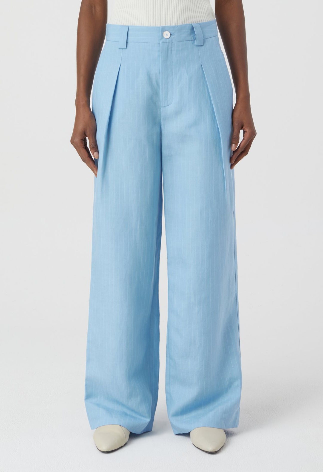 Closed Brooks Relaxed Pants - Blue Morning Sky | Shop