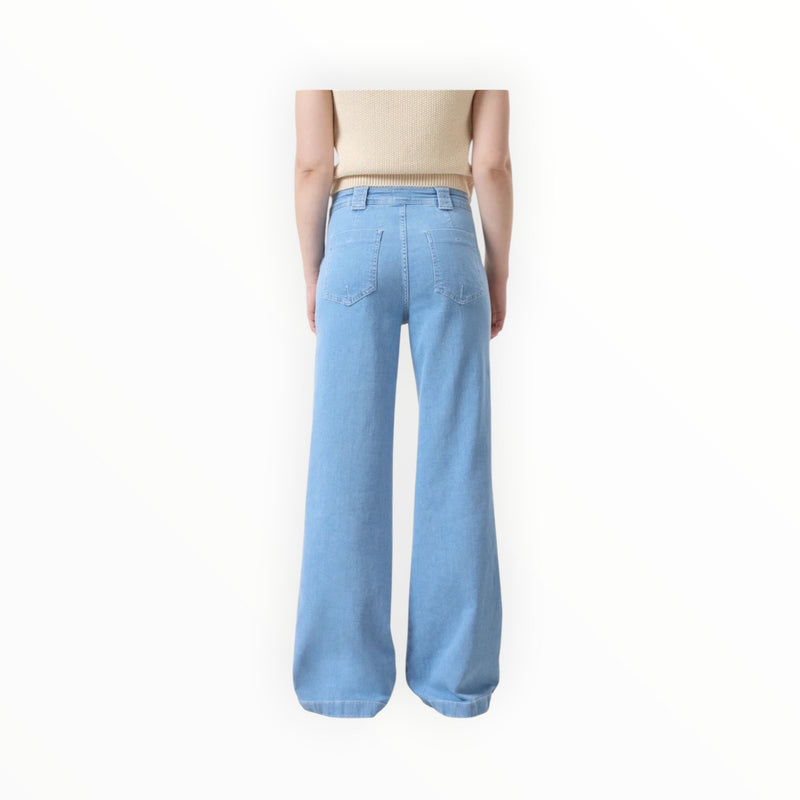 Closed Aria Flared Jeans - Light Blue