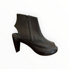 Salpy Terri Heel - Black Frog