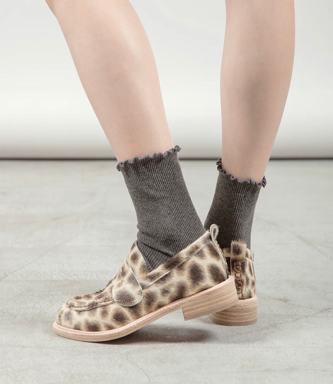 ALL BLACK WOW Cow Loafer - Khaki