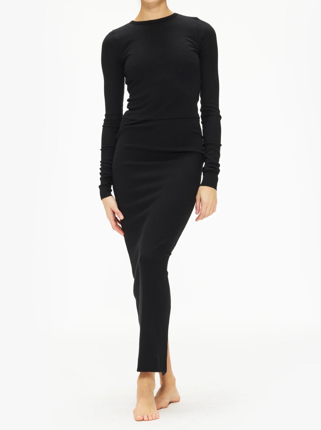 ÉTERNE Cropped Long Sleeve Fitted Top - Black