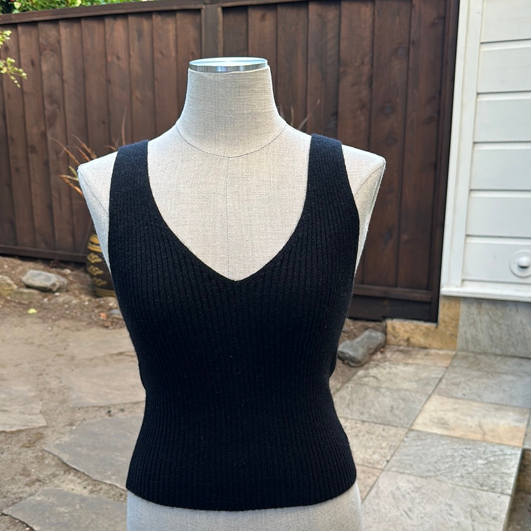 White + Warren Ribbed V Neck Cashmere Tank - Black