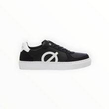LØCI Classic Sneaker - Black/White