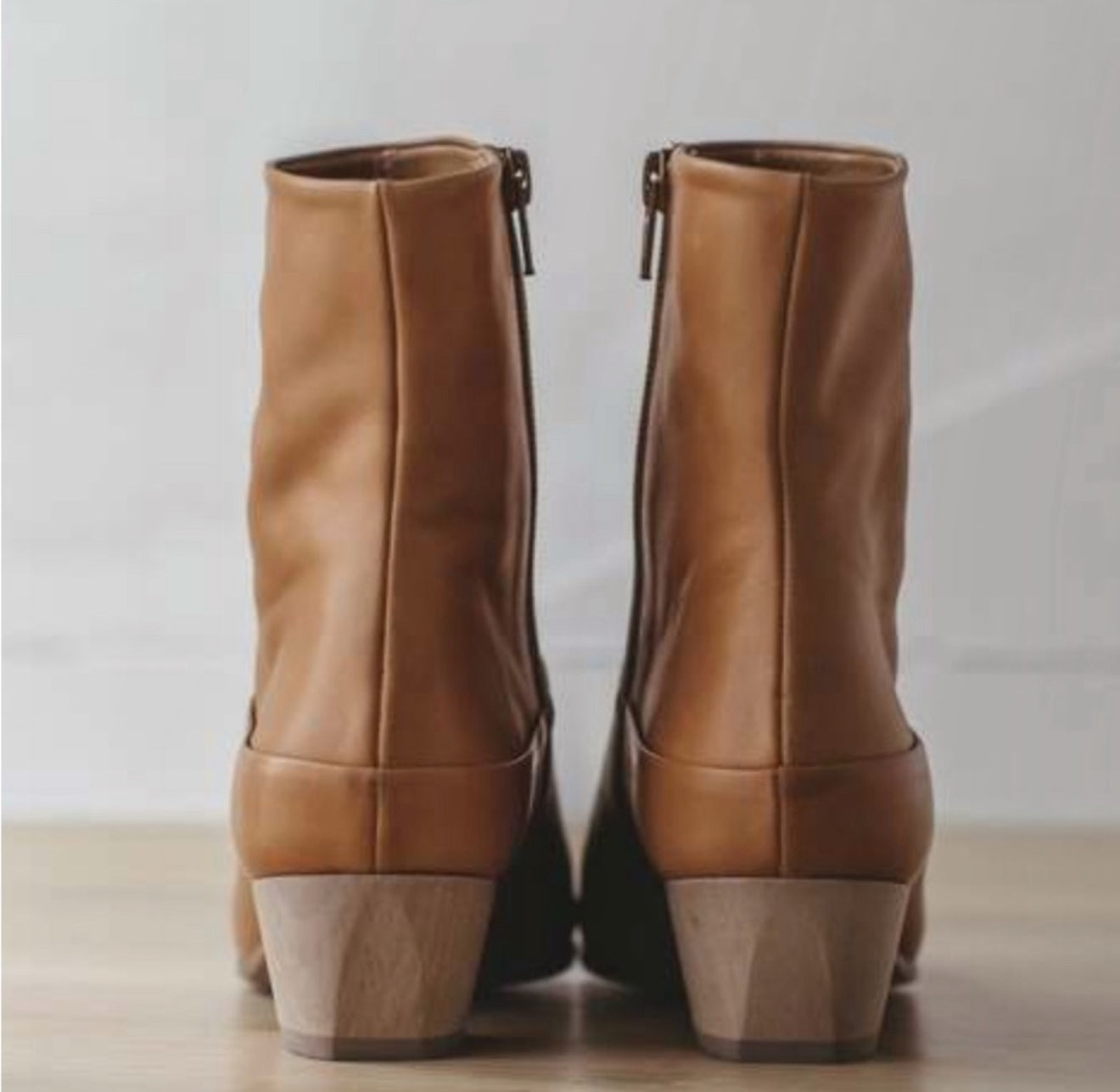 Coclico Caviar Boots - Mandorla