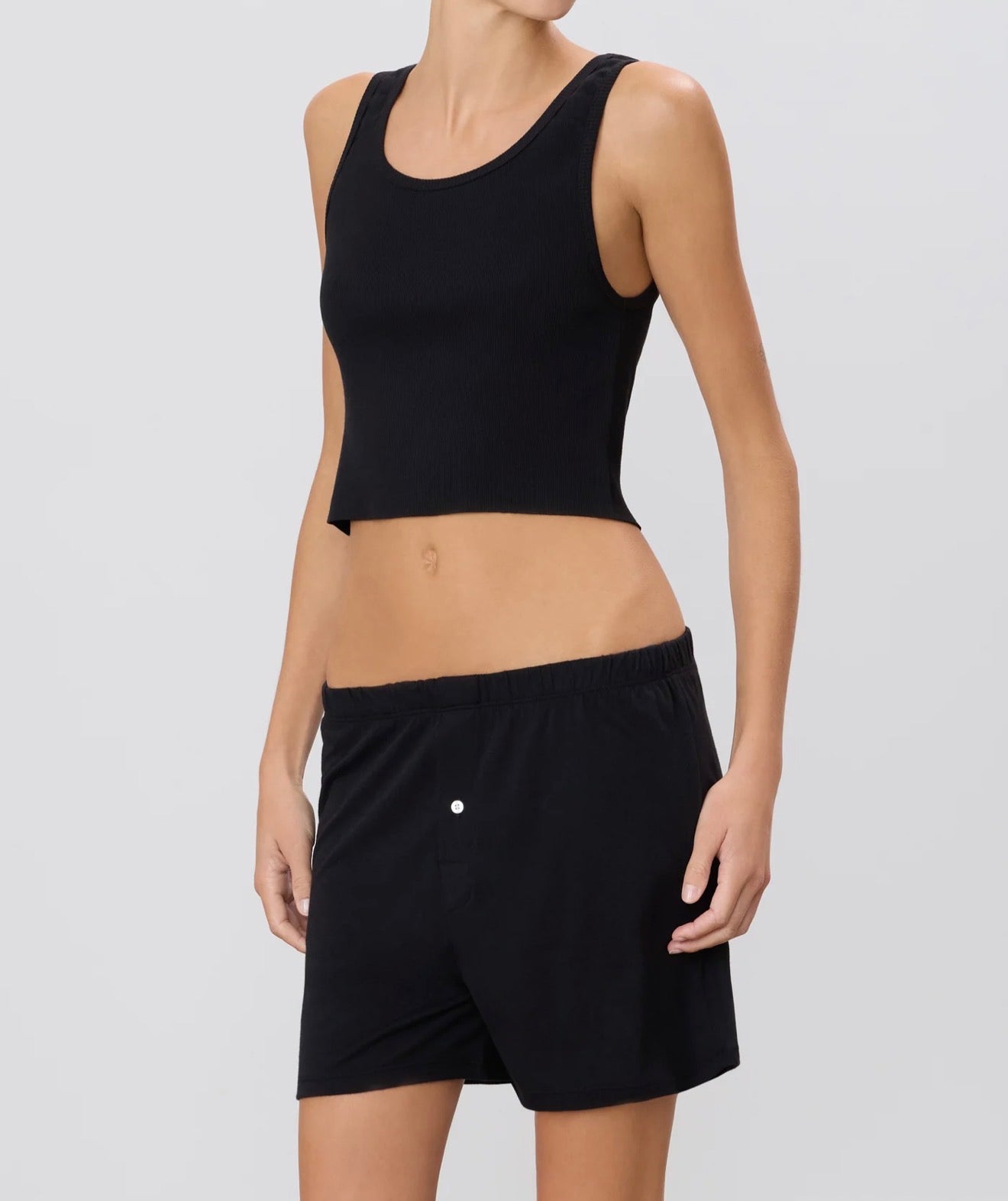 ÉTERNE Cropped Scoop Neck Tank - Black