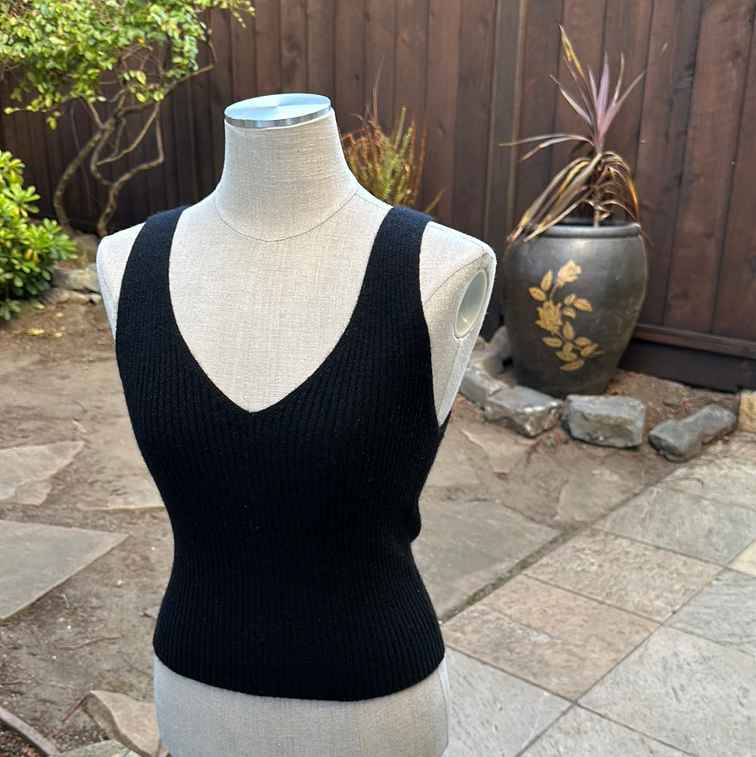 White + Warren Ribbed V Neck Cashmere Tank - Black