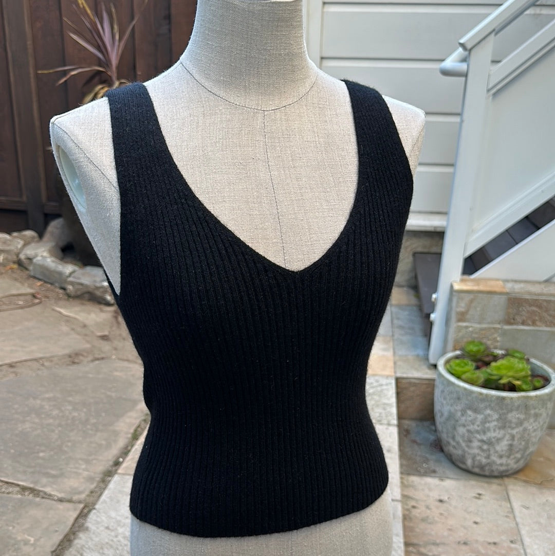 White + Warren Ribbed V Neck Cashmere Tank - Black