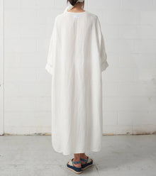 WE-ARE4 Oversized Kaftan - White