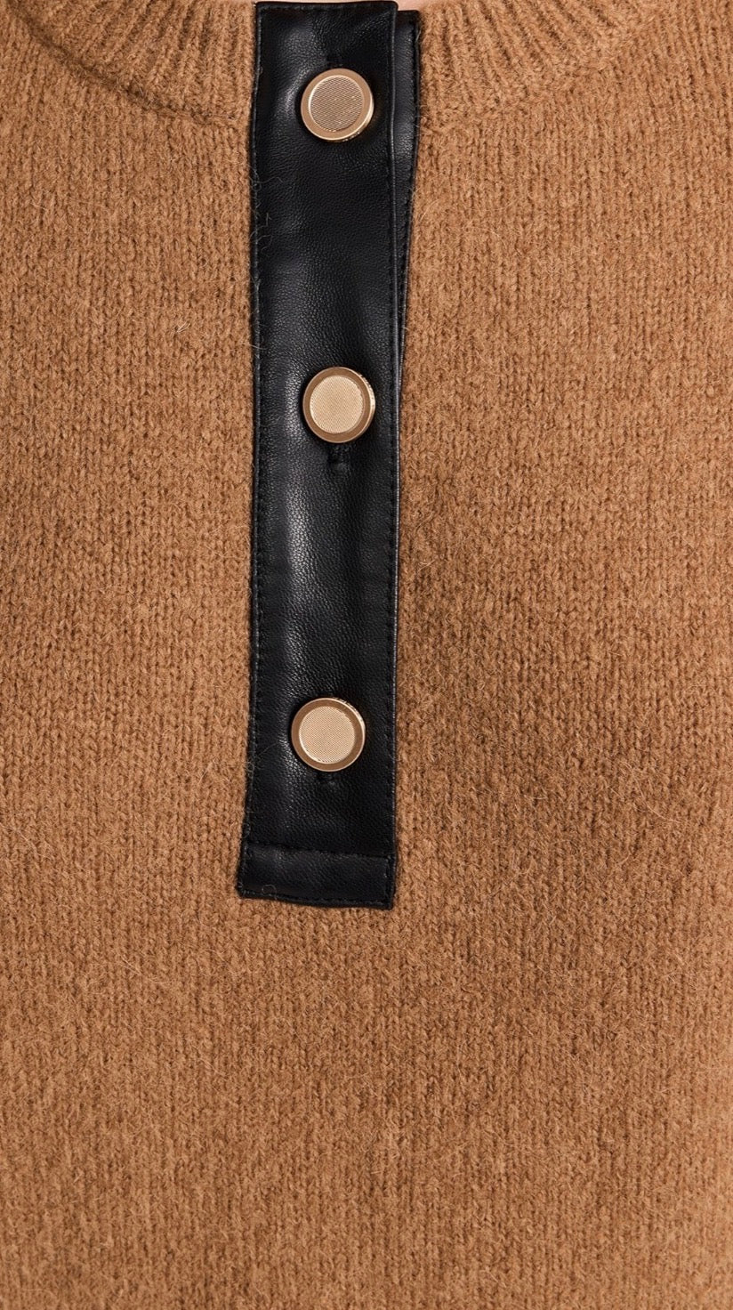 Frame Leather Placket Henley - Camel