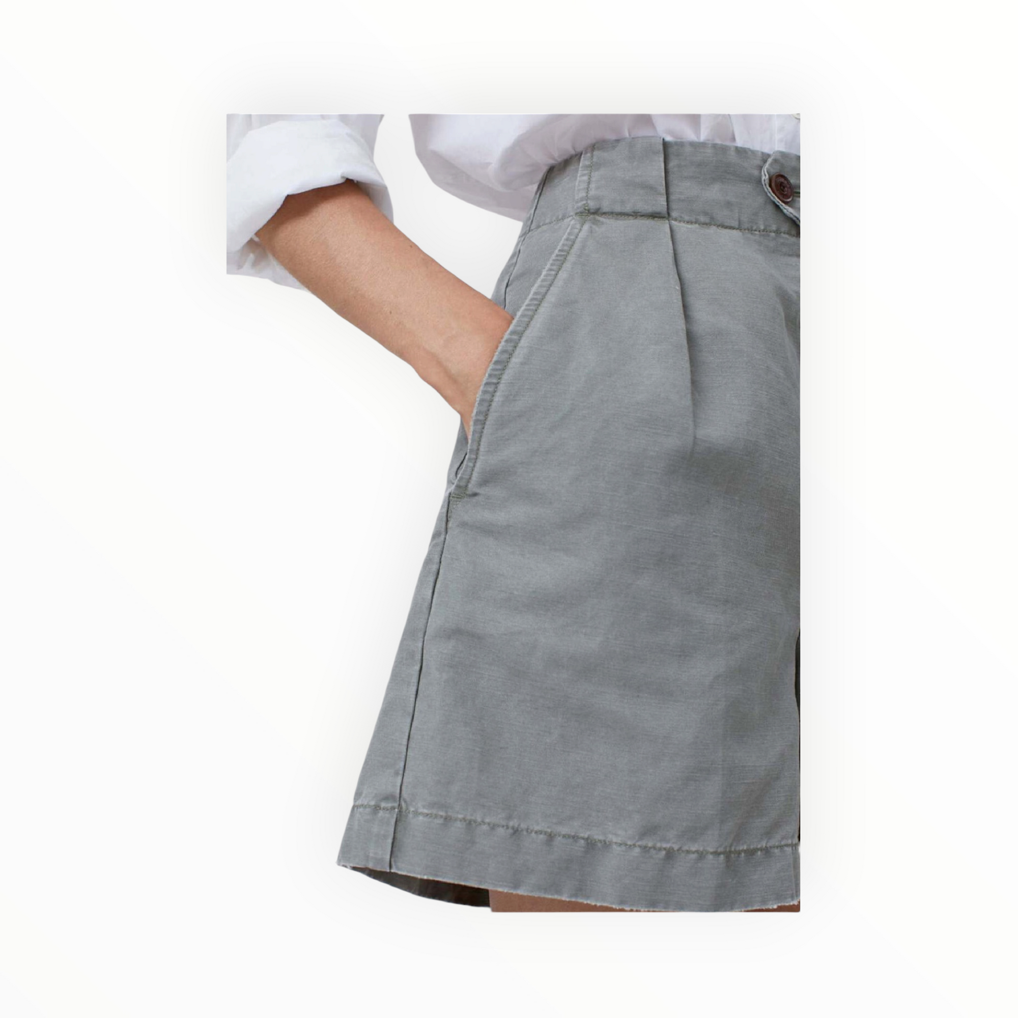 Closed Shape Shorts - Basil