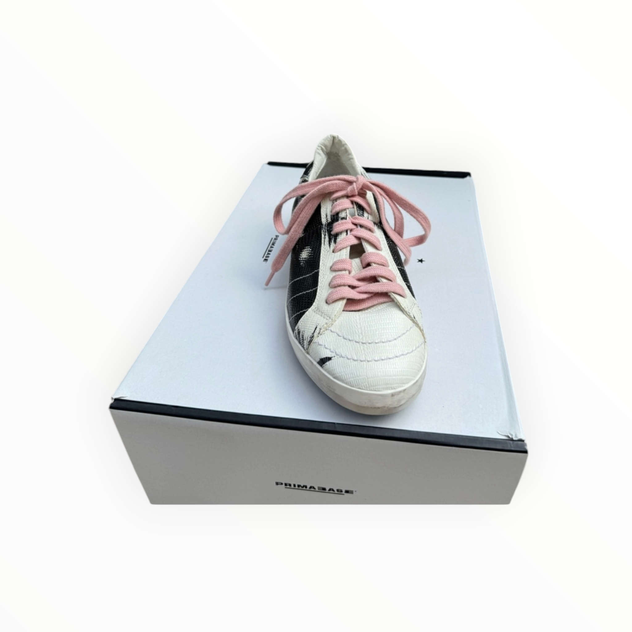 Primabase Painted Sneaker W/Pink Laces - White