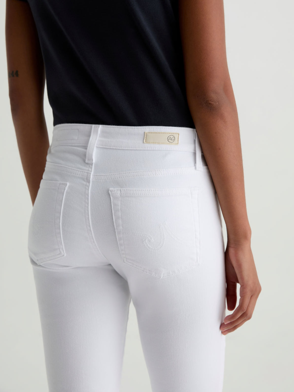 AG Jeans Mari Crop Mid Rise Slim Straight - Gallery White
