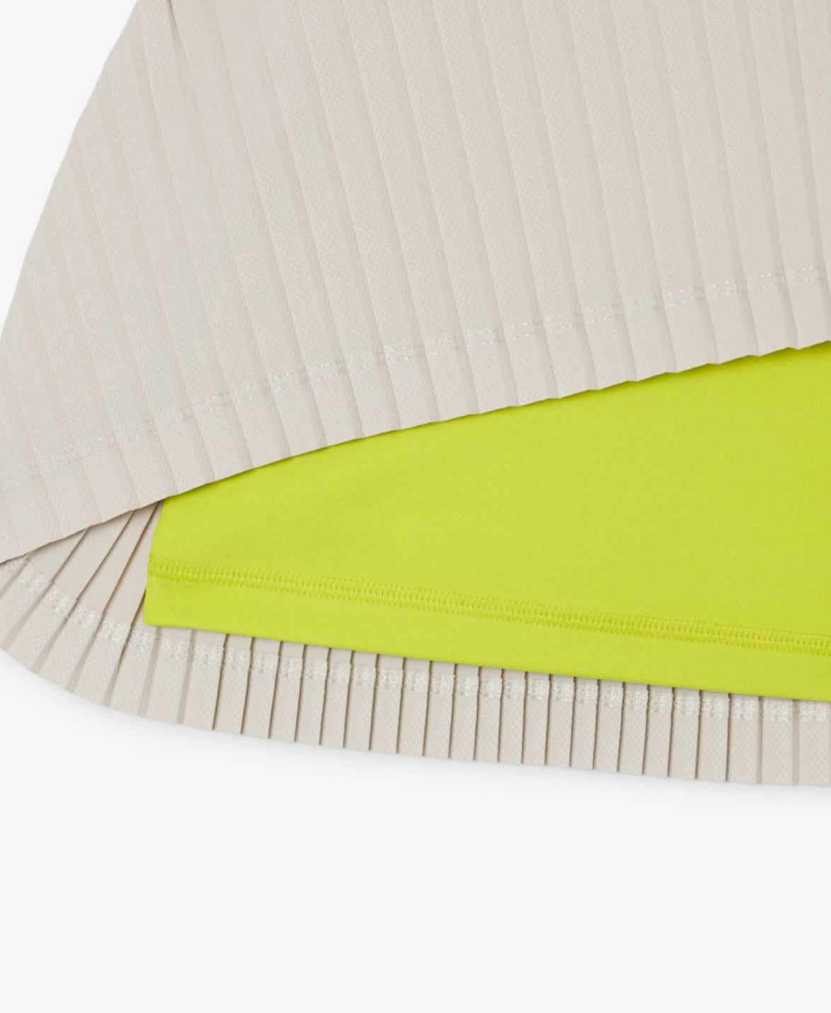 Lacoste Women's Pleated Lined Tennis Shorts - Grey/Yellow