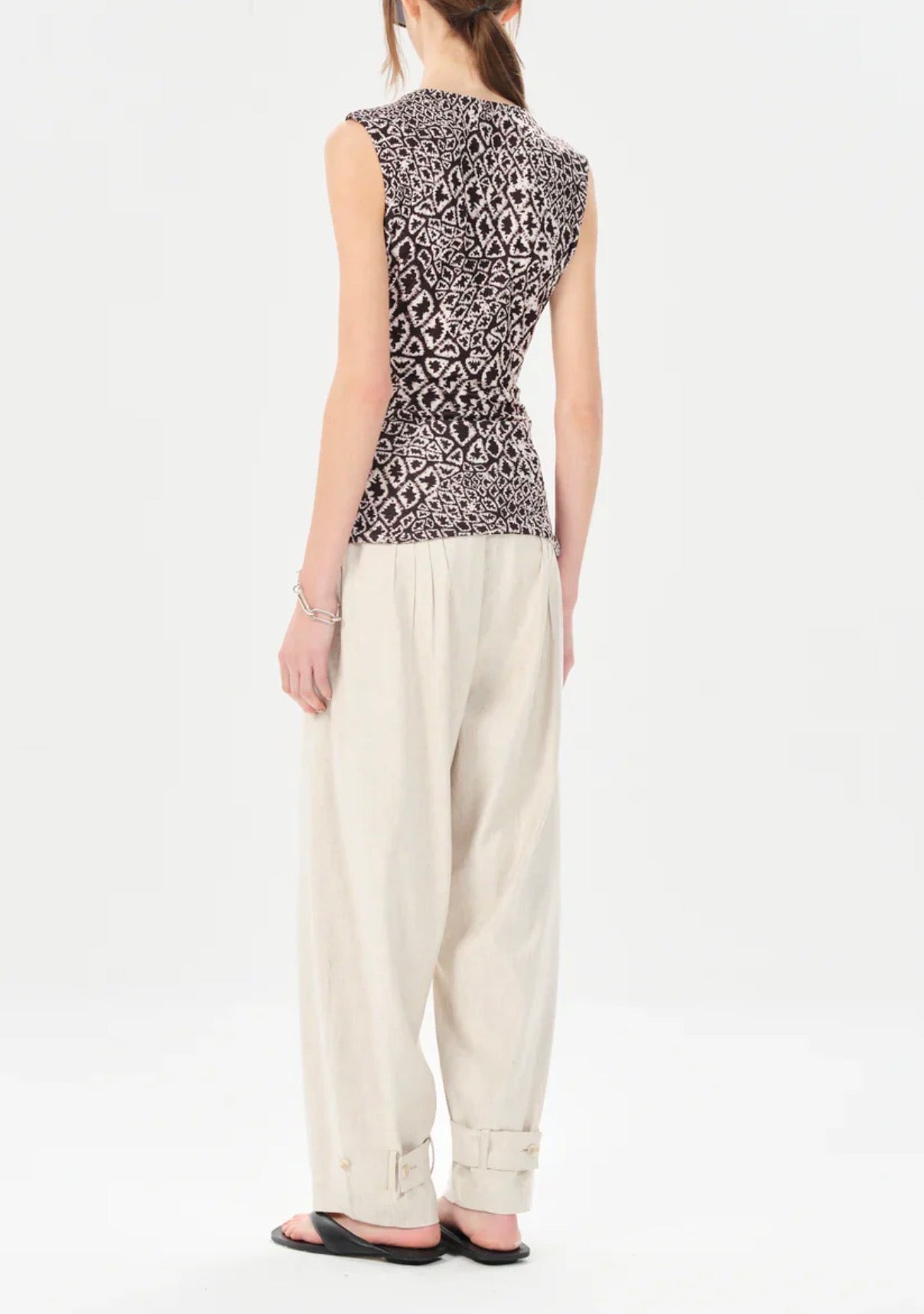 Maria Cher Baradero Jane Sleeveless Top - Brown