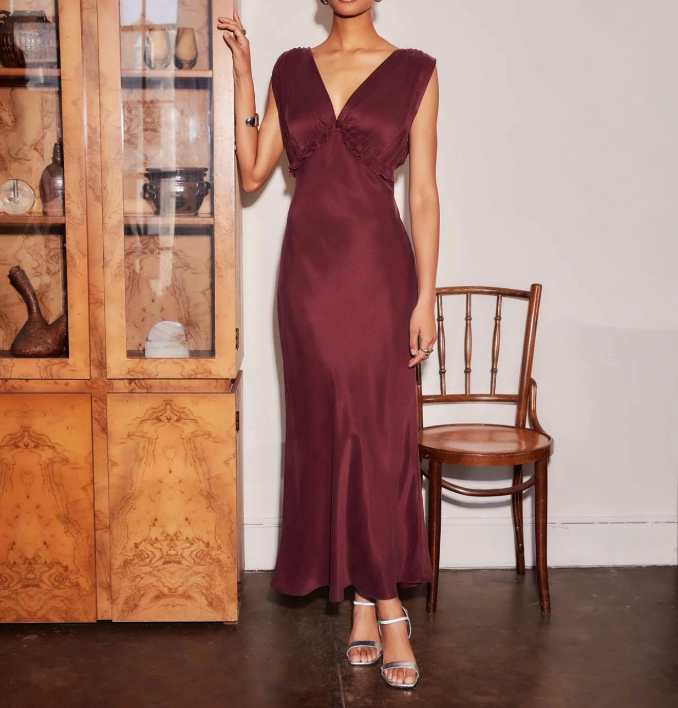 Fifteen Twenty Cierra Ruffle Detail Midi Dress - Wine