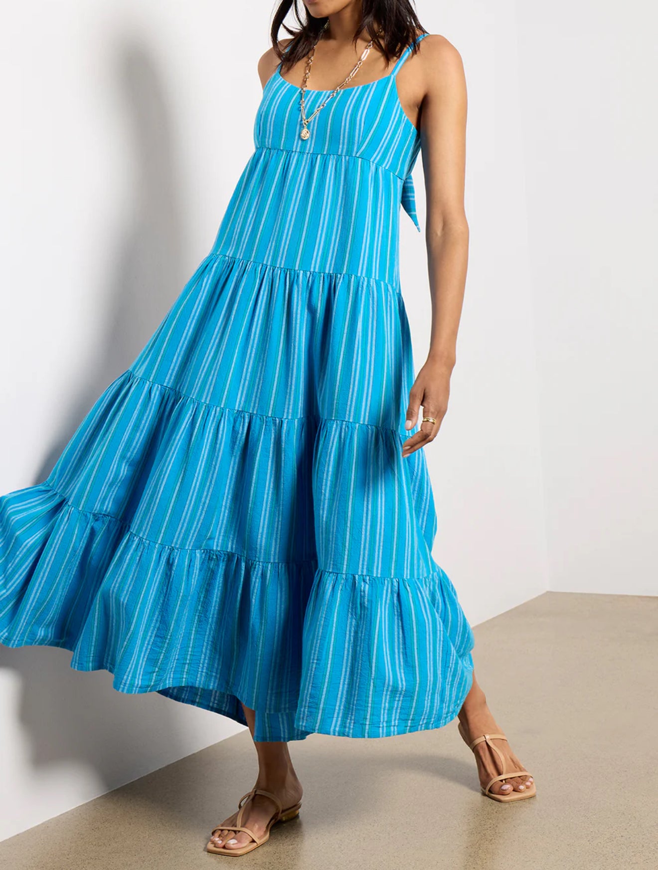 XiRENA Hazel Dress - Castaway Blue