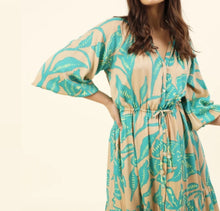 Omika Emerson Midi Dress - Lia Tropic