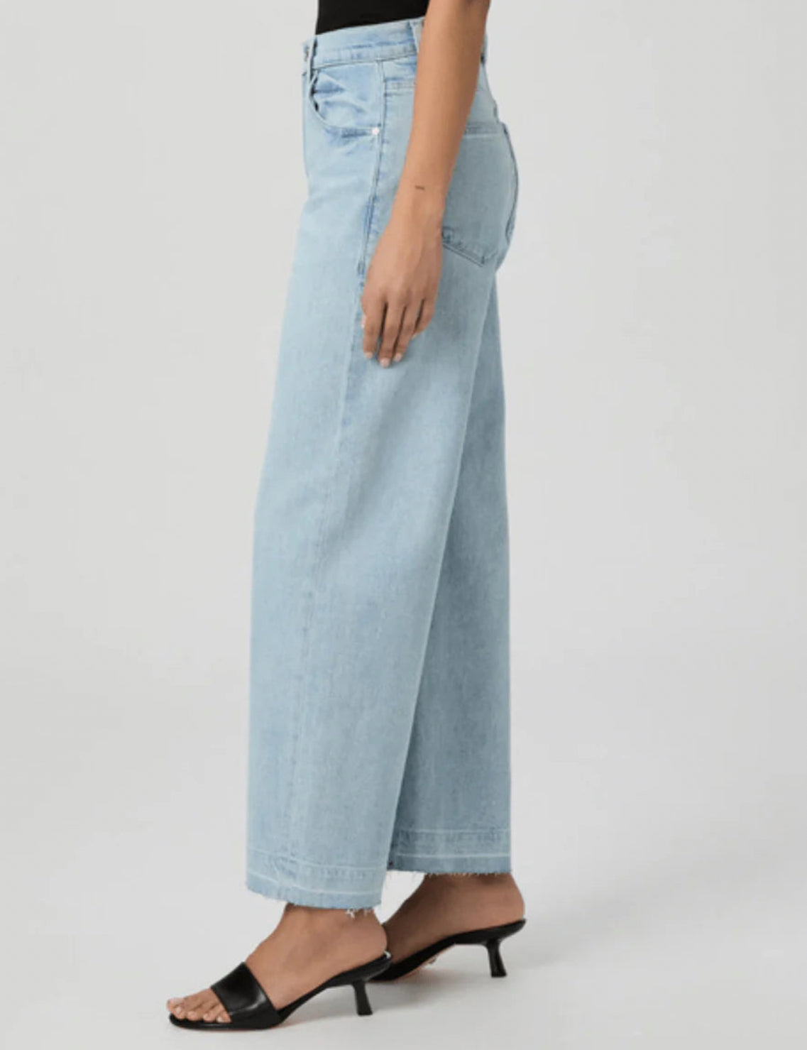 Paige Arellia Ankle Jeans With Wide Undone Hem - Fernanda