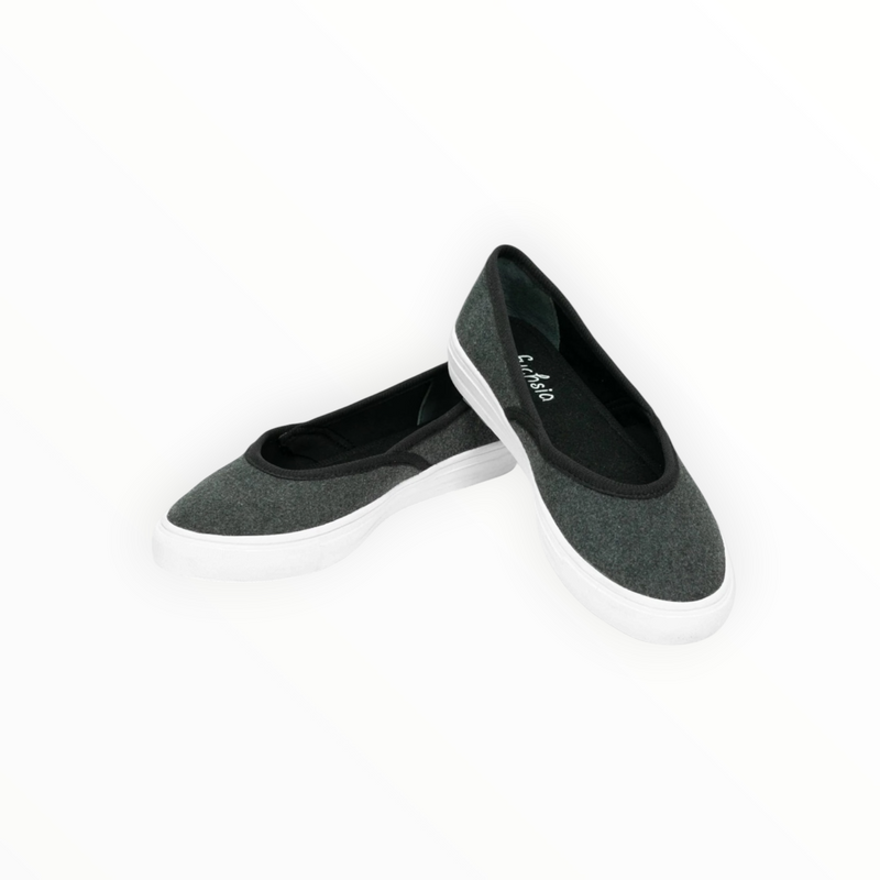 FUCHSIA Crossover Flats - Gray