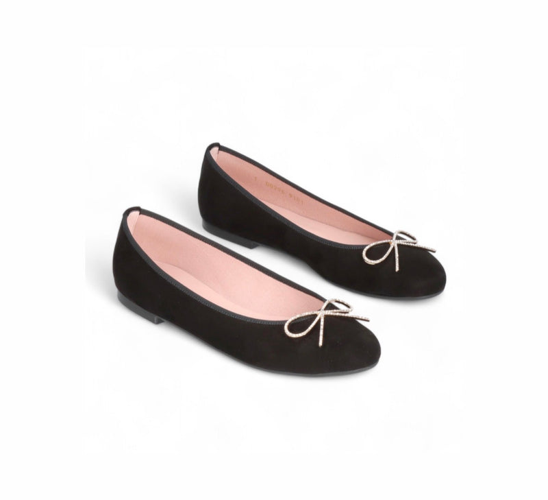 Pretty Ballerinas Nicole Suede Ballet Flats With Decorative Metal Bow - Black