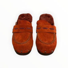ANTiDOTi Suede Moky Clog - Rust