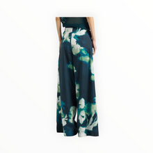 Liviana Conti Ilaria Trousers - Macro Flower Night