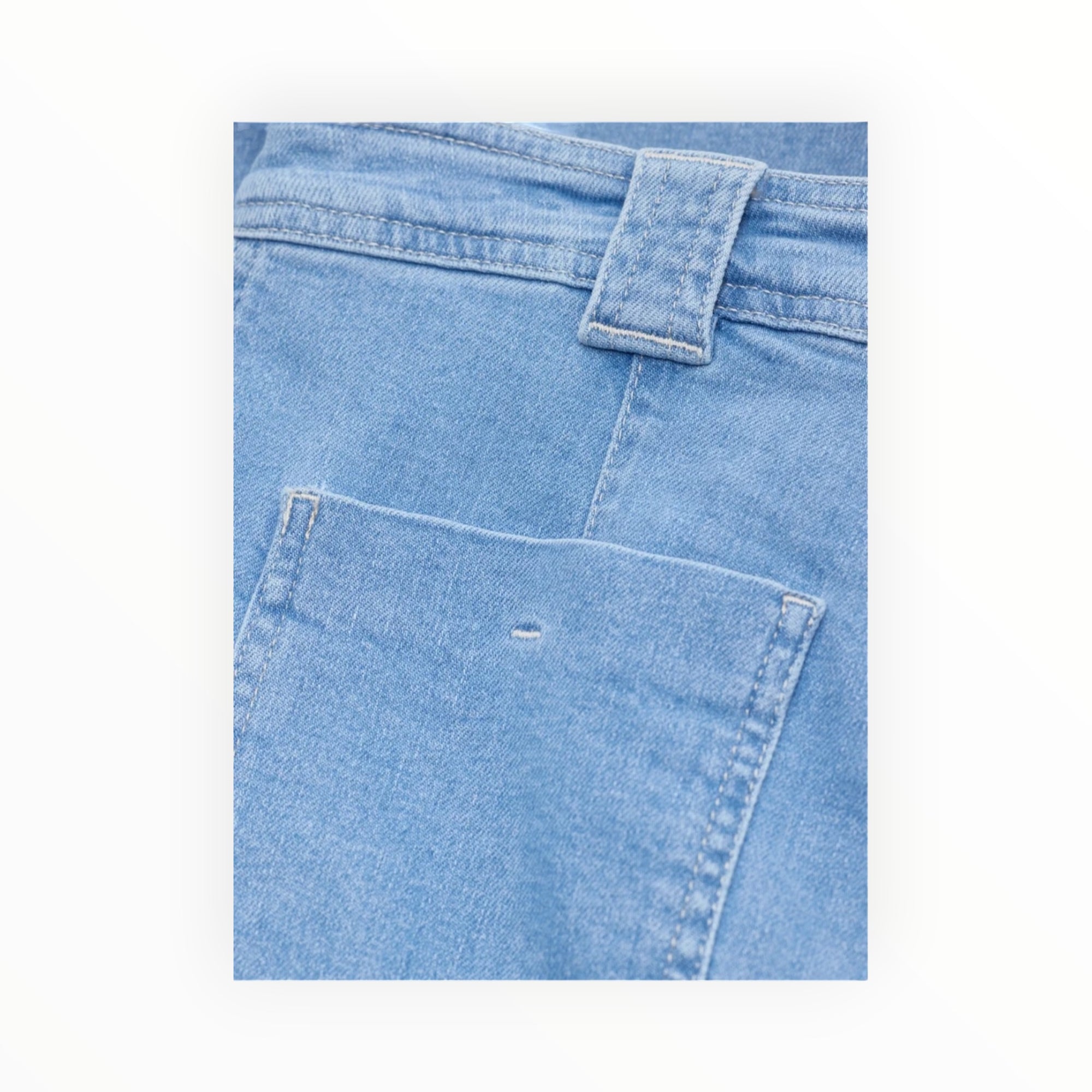 Closed Aria Flared Jeans - Light Blue