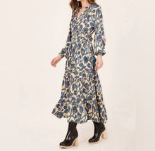 Omika Nina Midi Dress - Elyse Lapis