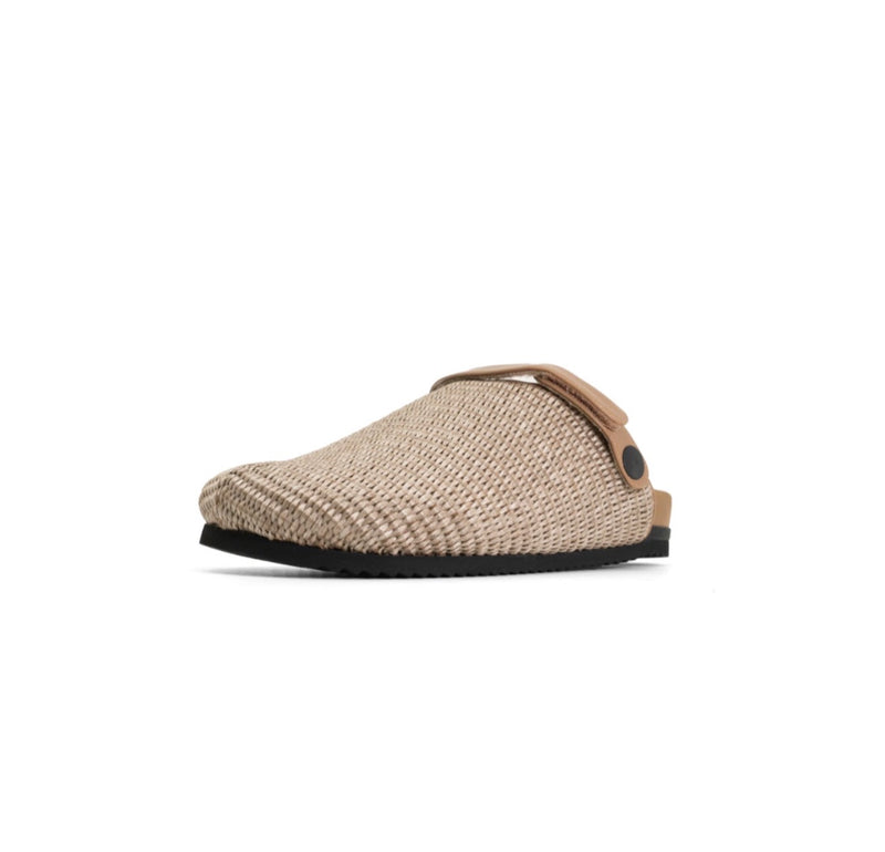 ROAM Convert Raffia Clog