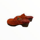 ANTiDOTi Suede Moky Clog - Rust