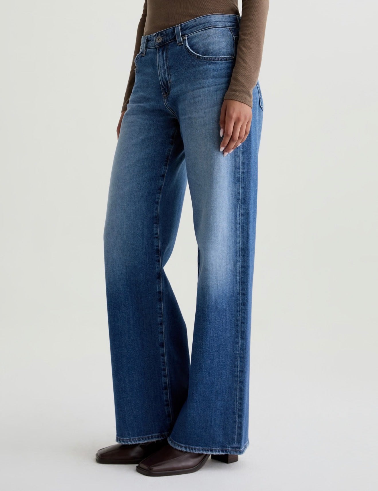 AG Jeans Adria Low-Rise Wide Leg Pant - Headline