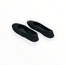 FUCHSIA Crossover Flats - Black