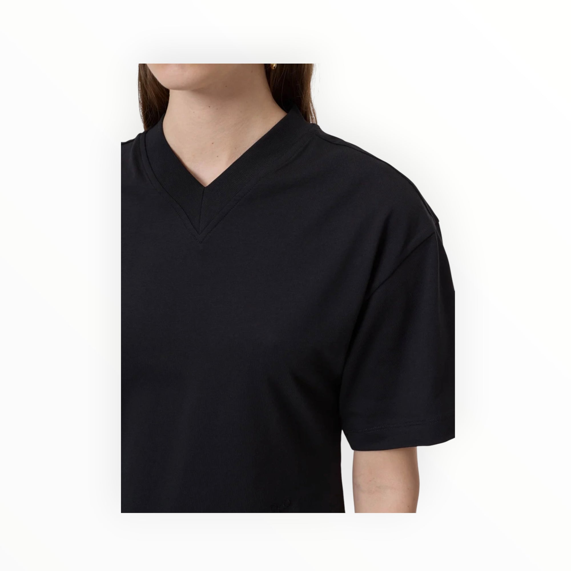 Closed V-Neck T-Shirt - Black
