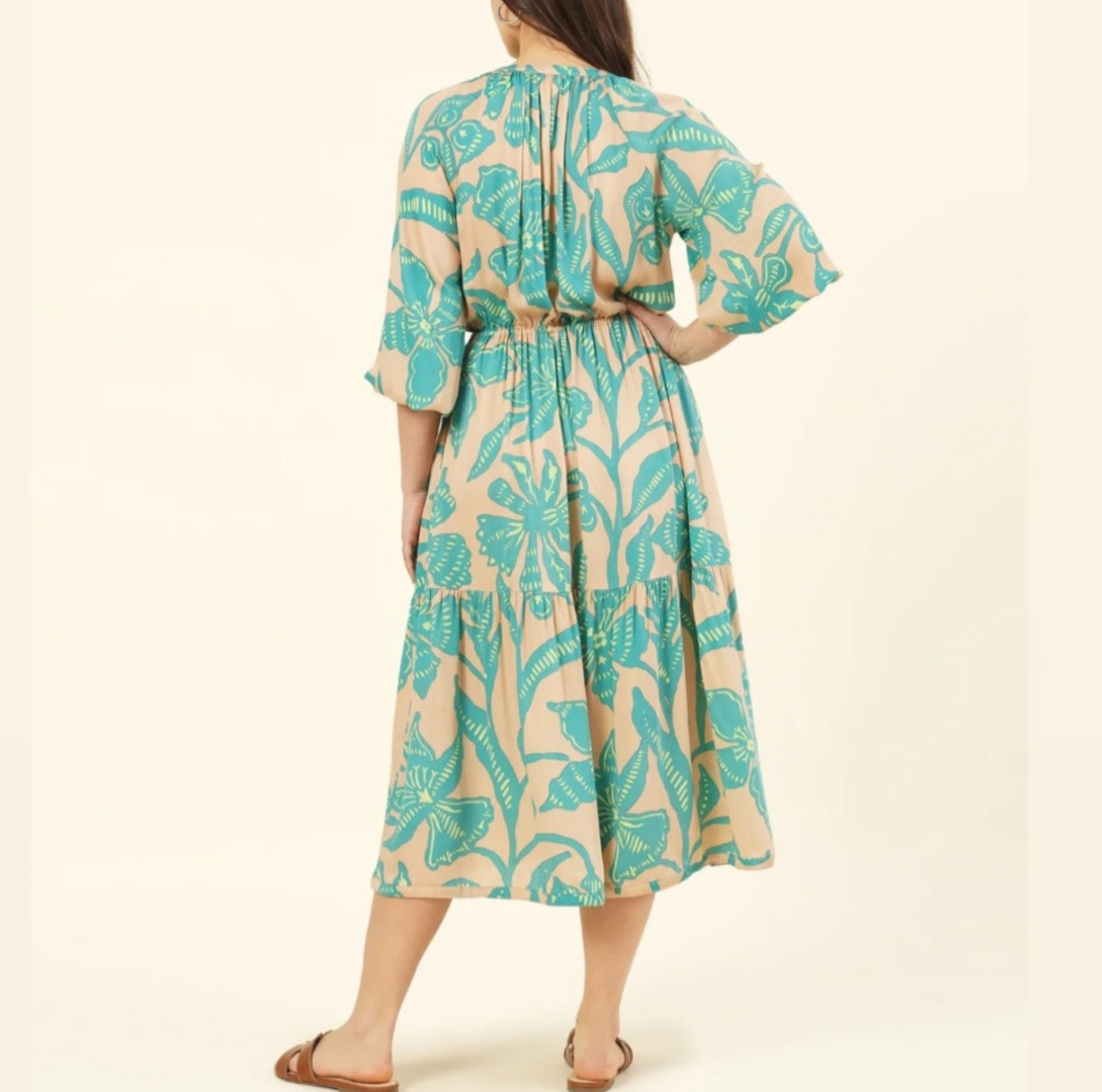 Omika Emerson Midi Dress - Lia Tropic
