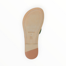 BERNARDO Miami Thong Sandal Kelly Green Antique Calf