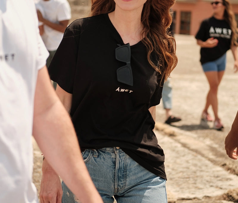 ÁWET Unisex Nolita Tee - Black