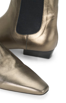 STAUD Aged Bronze Wally Chelsea Boot