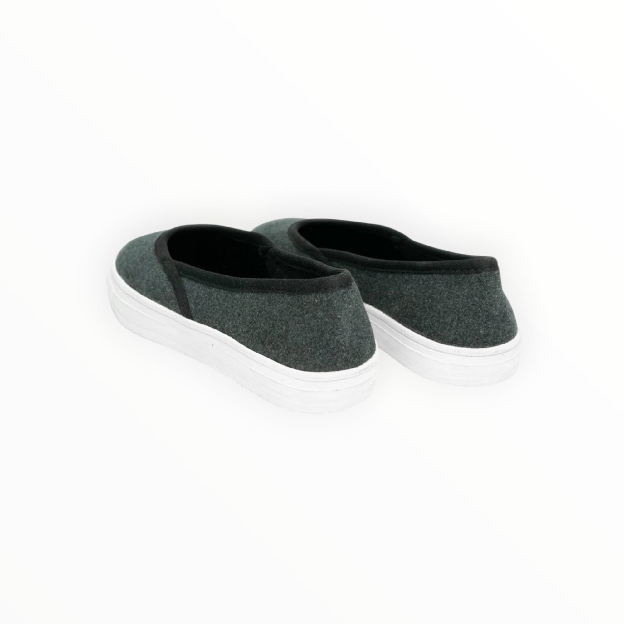 FUCHSIA Crossover Flats - Gray