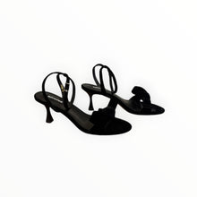 Lola Cruz Cynthia Velvet Heels 65 With Bow - Black