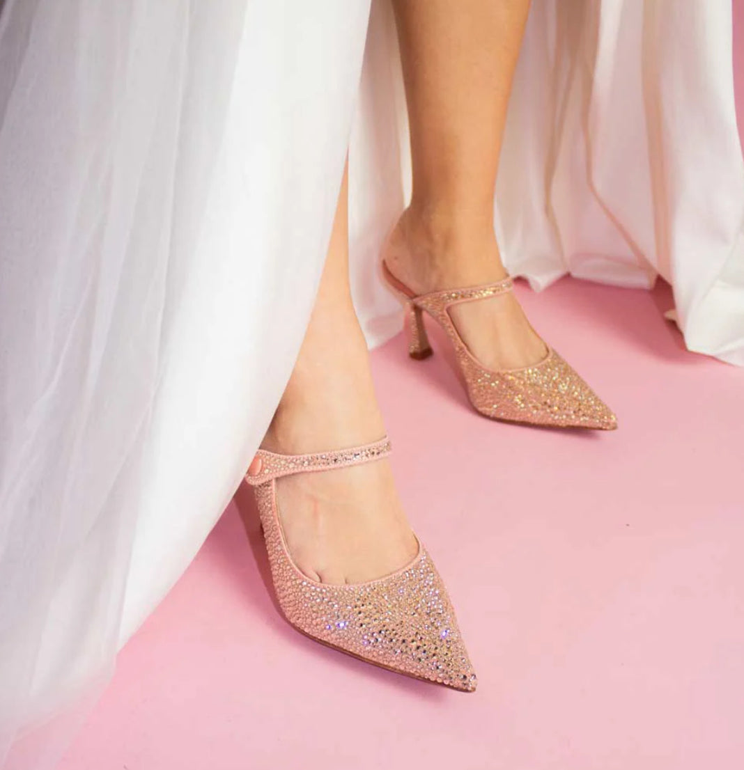 Lola Cruz Opera Blush Crystal Crystal Embellished Pump