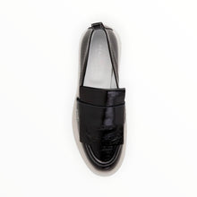 Beautiisoles Frederica Patent Leather Loafer - Black