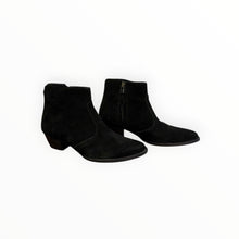 Esquival Suede Jane Suede Boot - Black