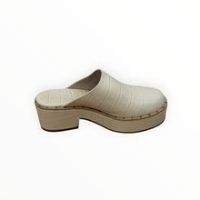 Frēda Salvador Suvi Clog - Beige Embossed Croc