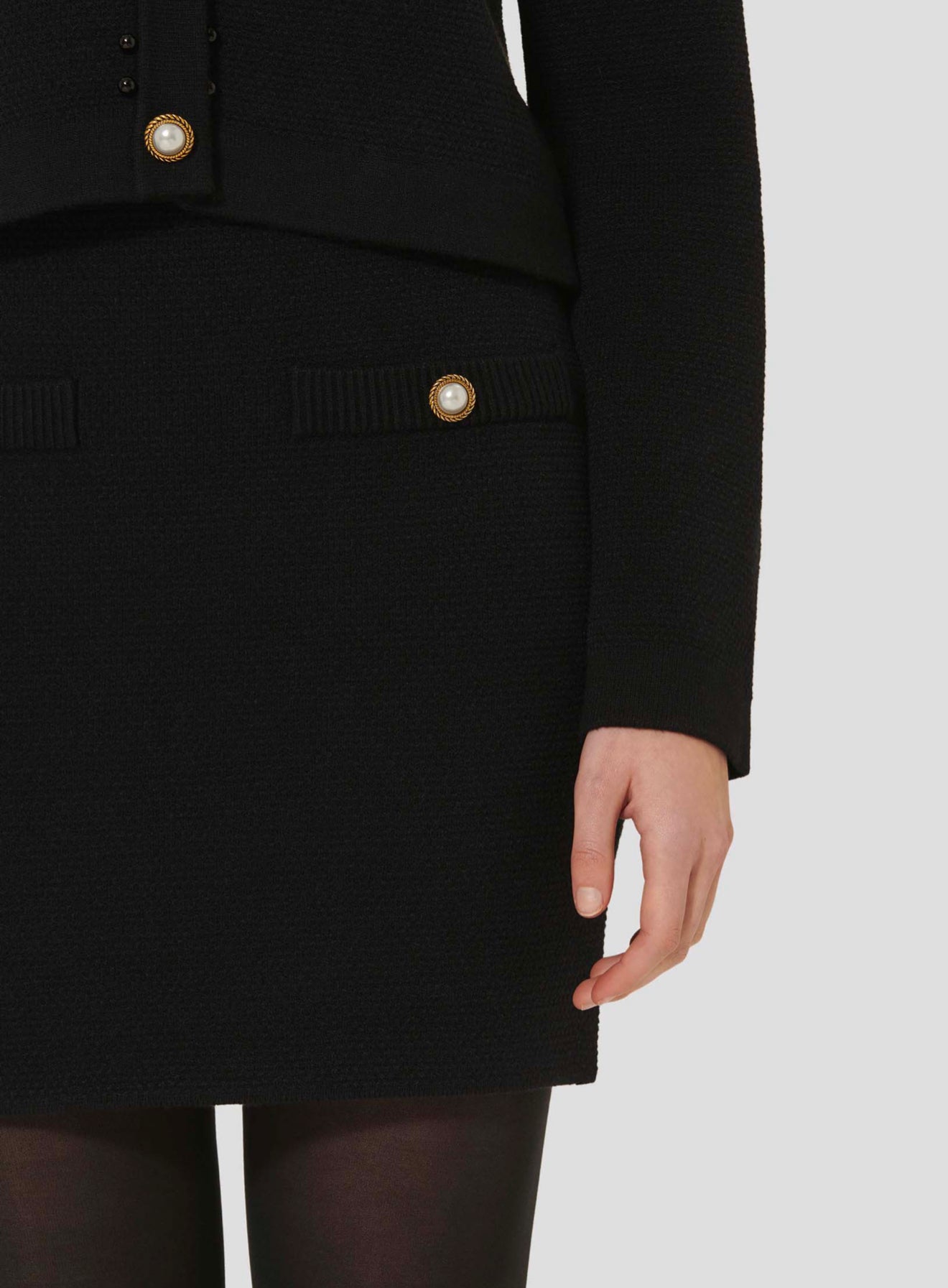 Tara Jarmon Jelka Skirt - Black