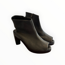 Salpy Terri Heel - Black Frog