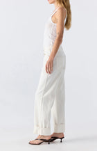 AMO Rosalind - White Lotus