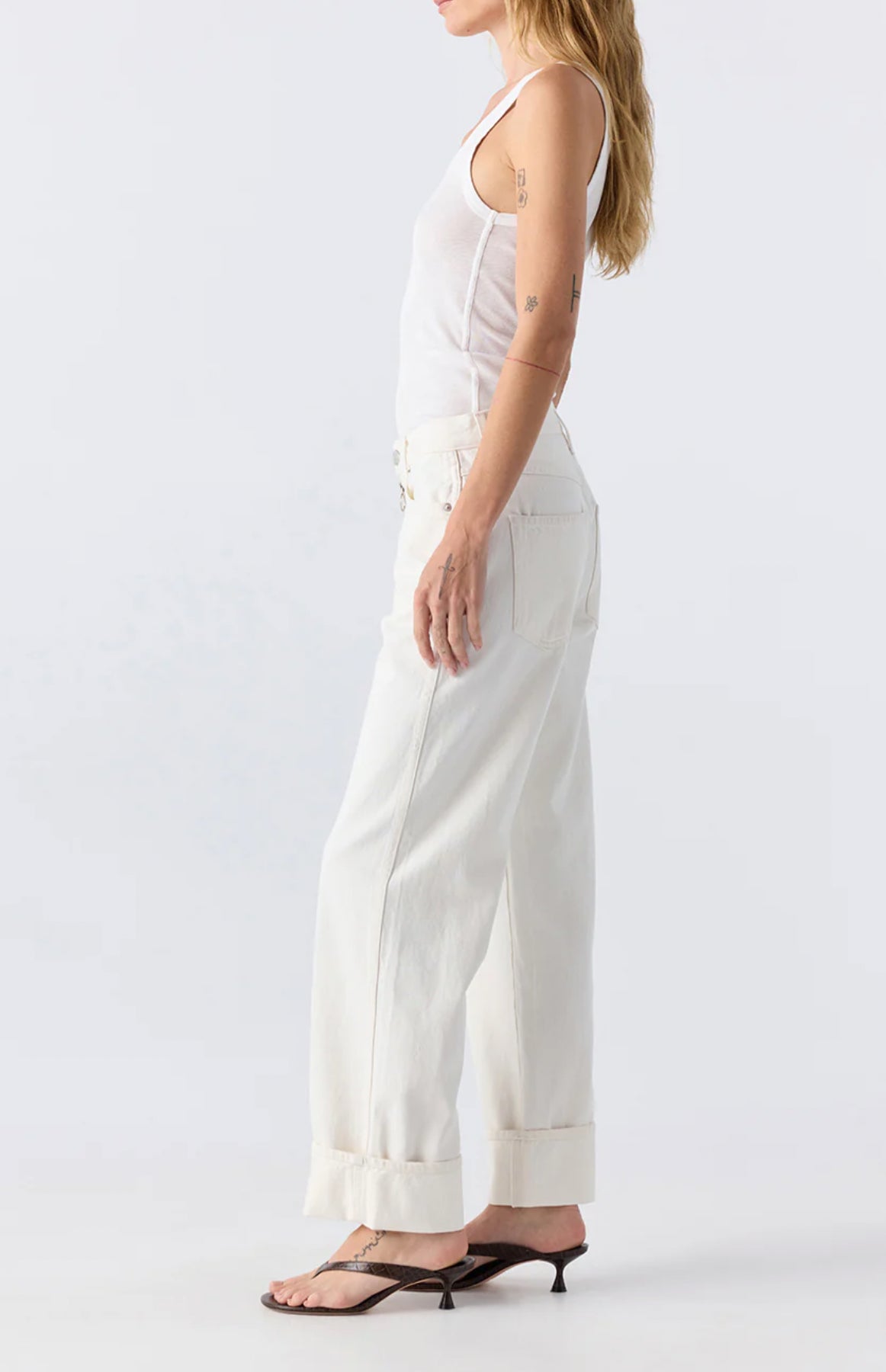 AMO Rosalind - White Lotus