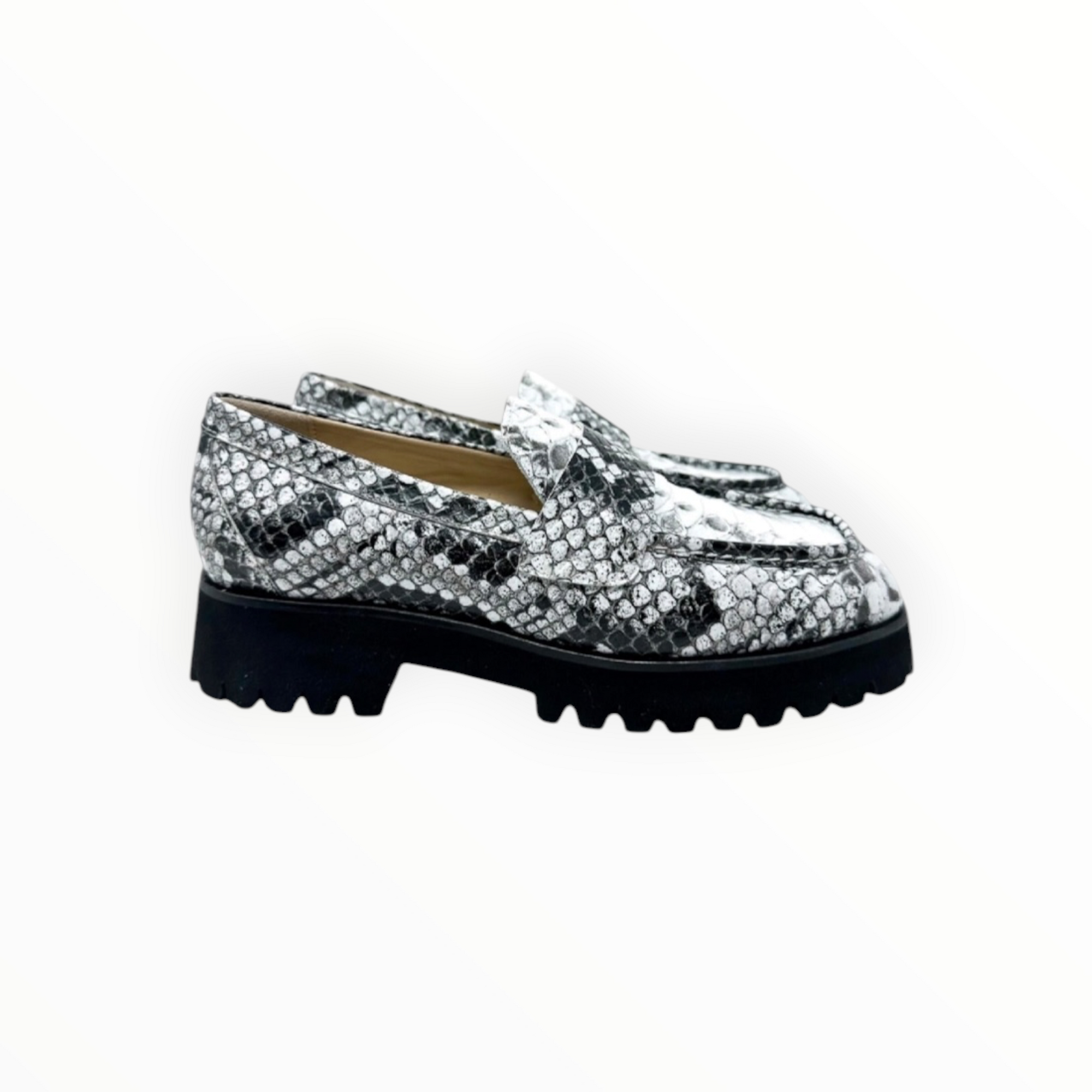 Frēda Salvador Hana Croc Embossed Loafer - Black/White