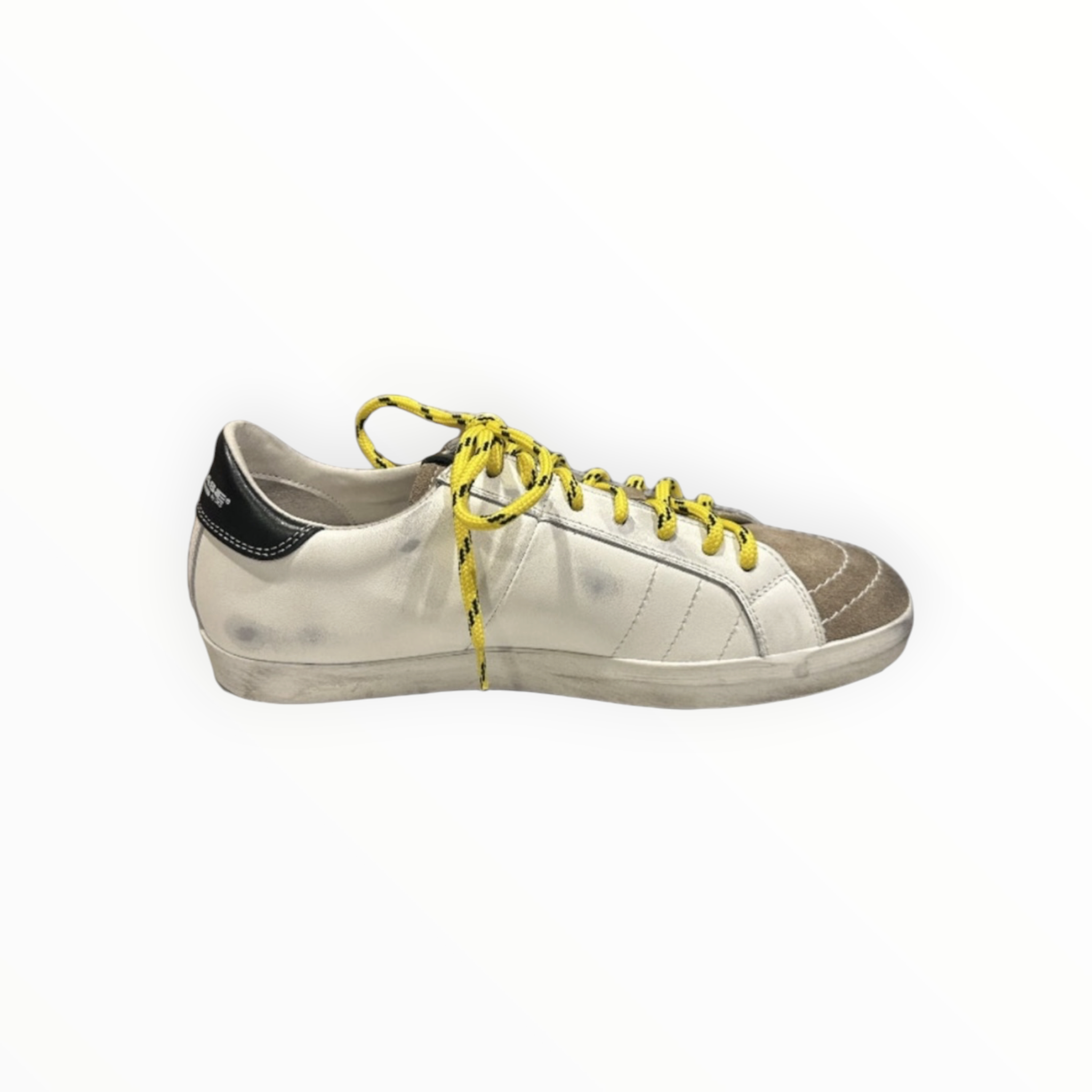 Primabase Suede Low Top Sneaker W/Yellow Laces - White